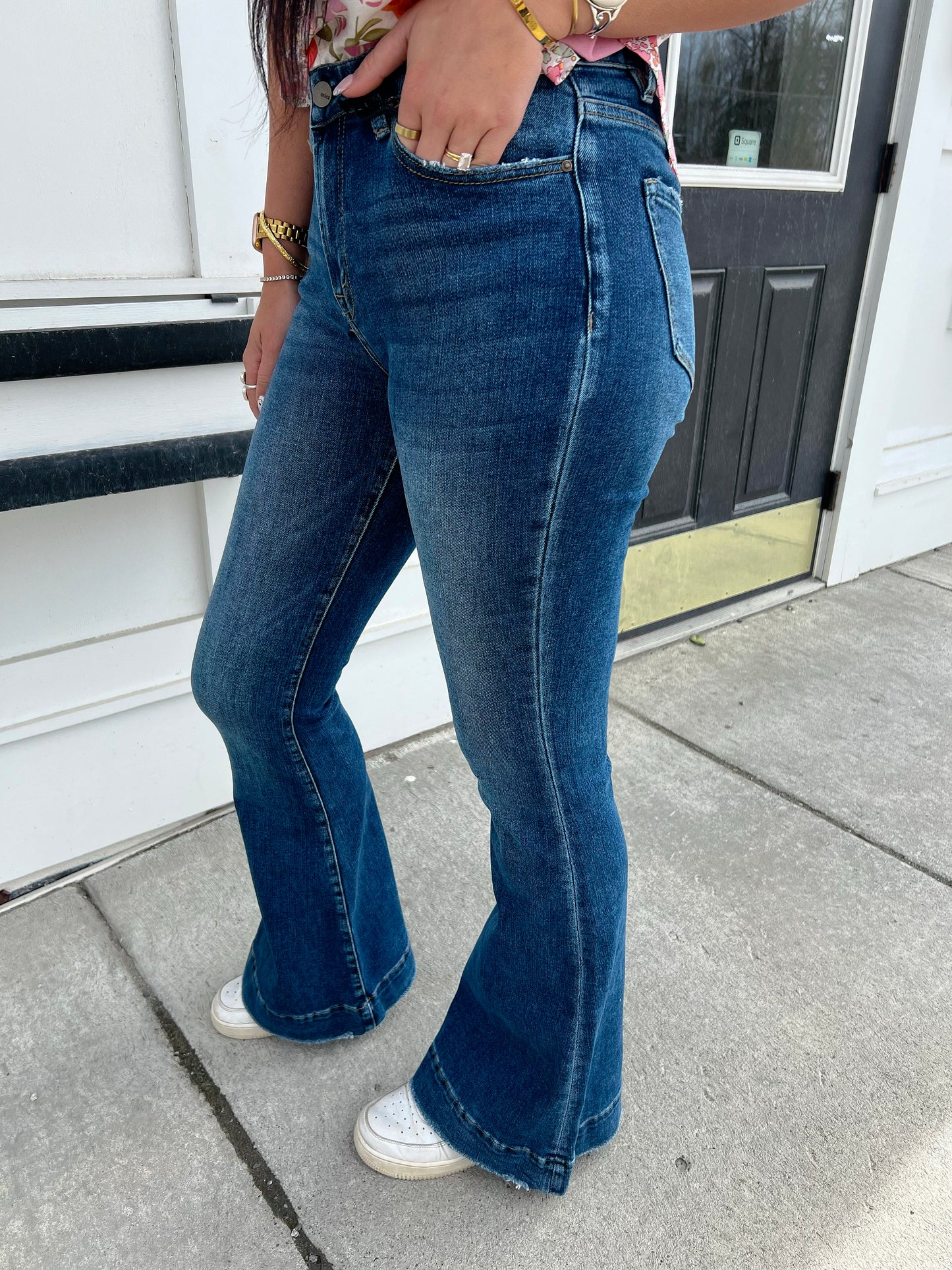 Shafer HR Flare Hem Trouser