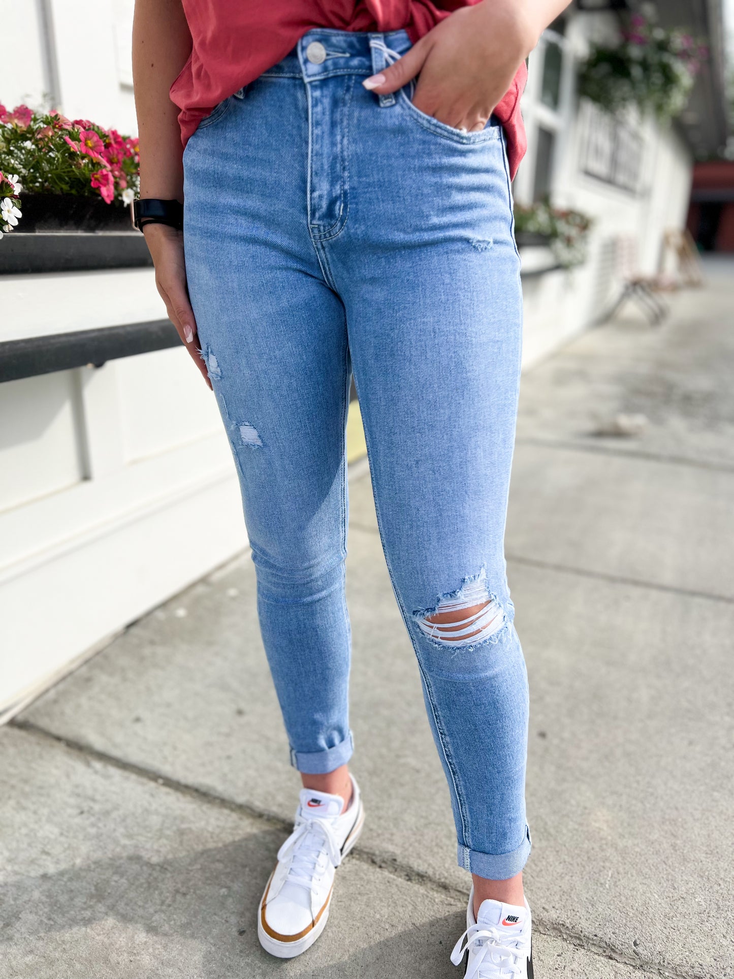 Sleepless HR Cuff Skinny Jeans