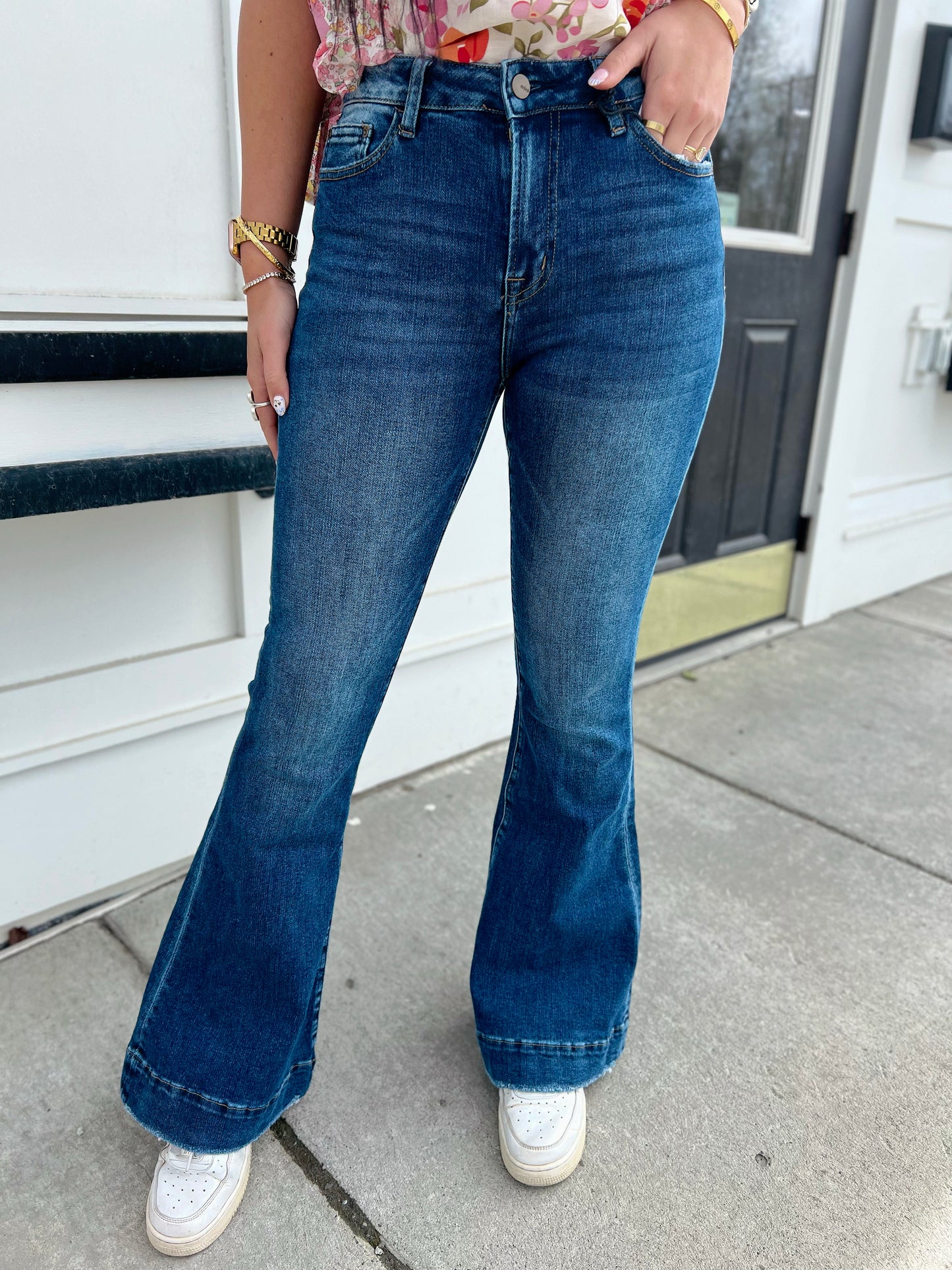 Shafer HR Flare Hem Trouser