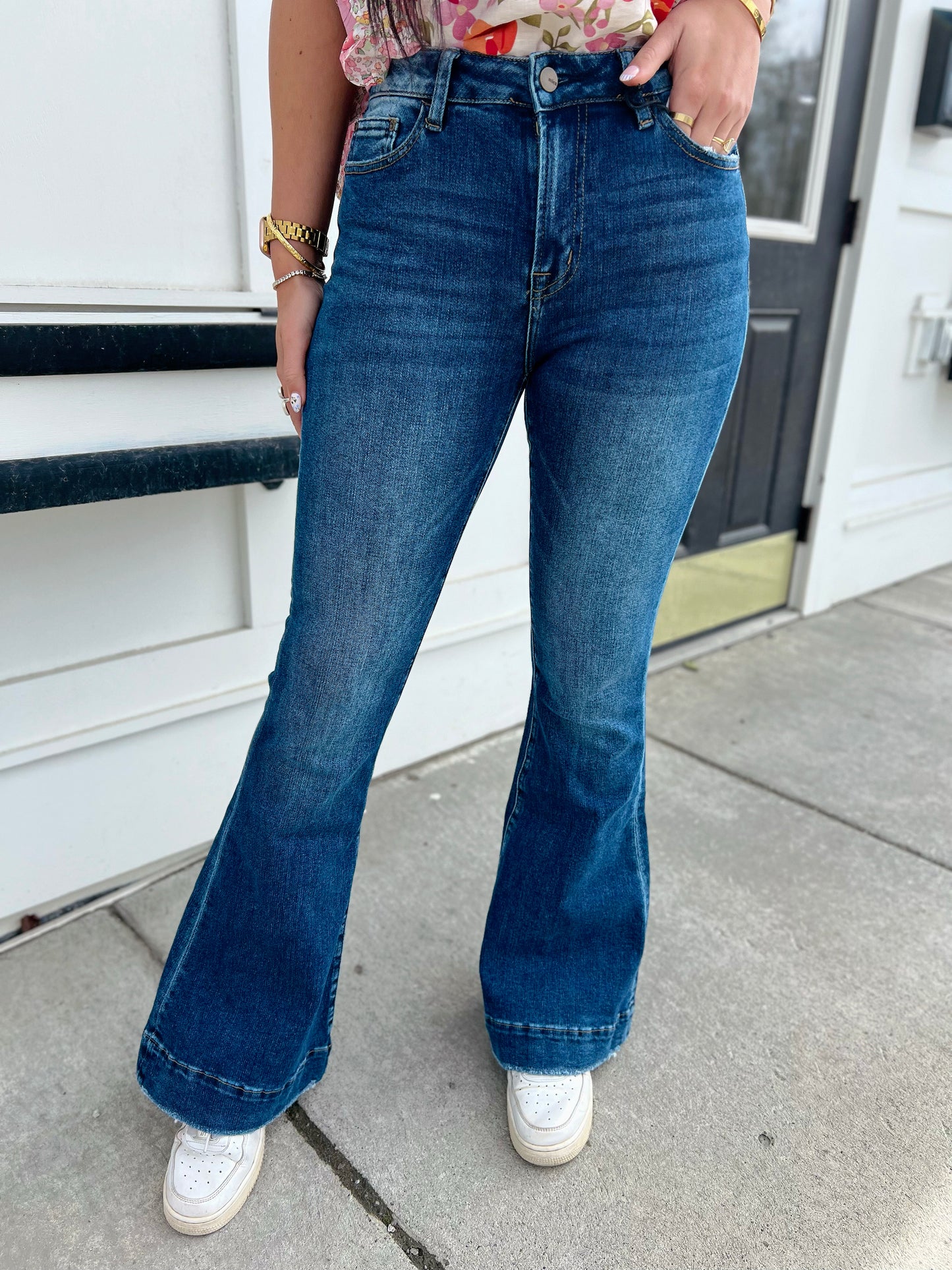 Shafer HR Flare Hem Trouser