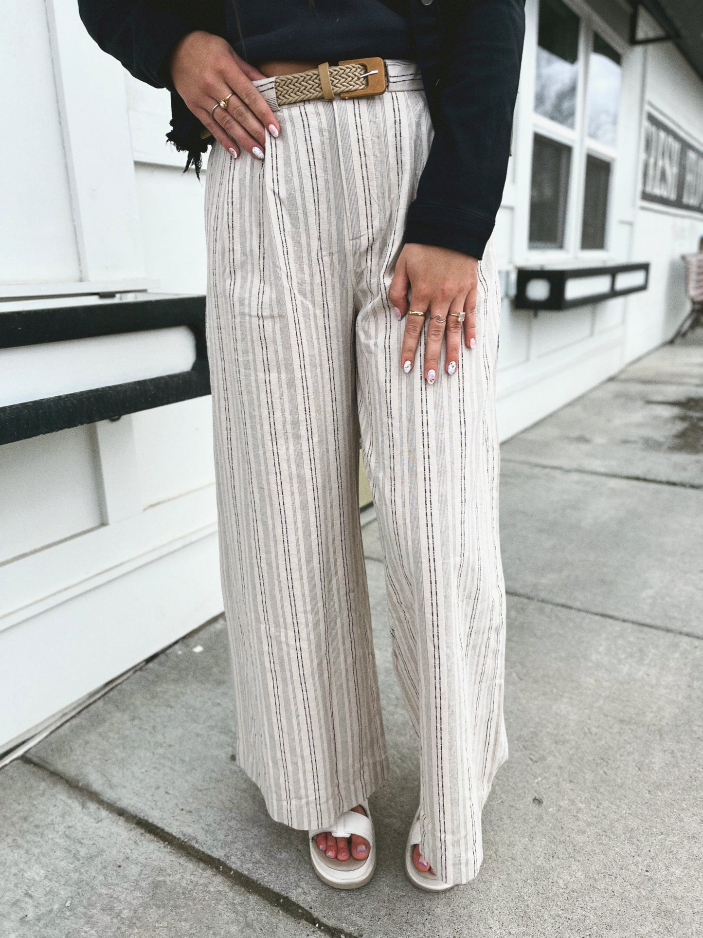 Alix Stripe Woven Belted Wide Leg Pant- BLK/ Natural