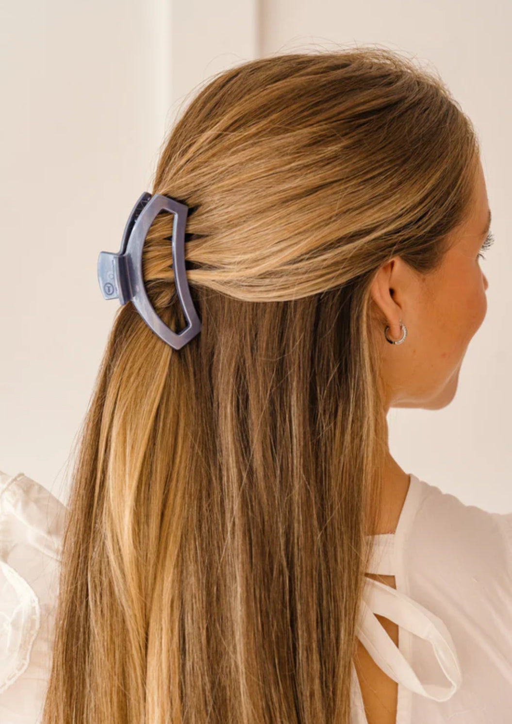 Open Hampton Bay Medium Claw Hair Clip