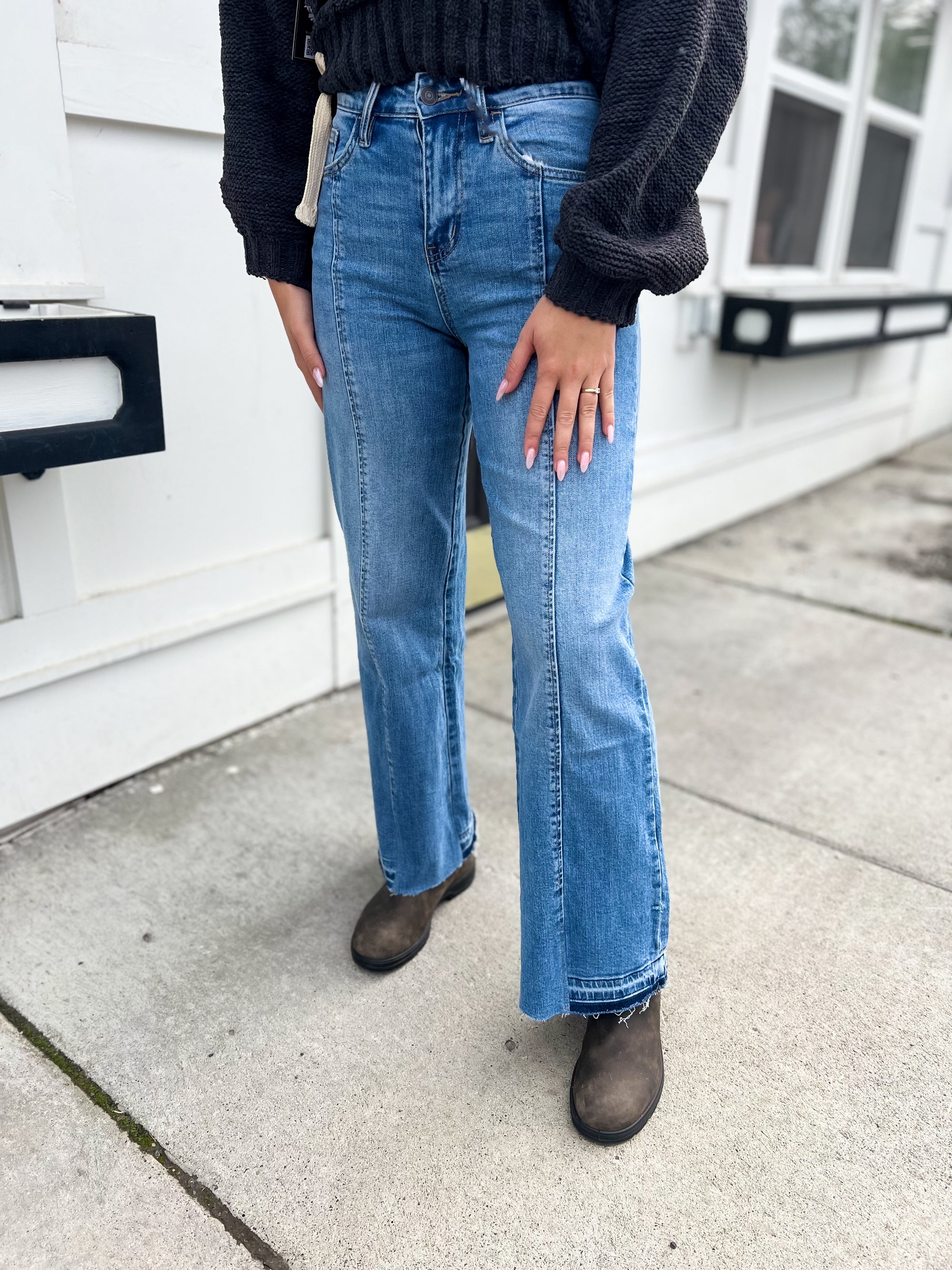 Resolute HR Split Seam Wide Leg Jean