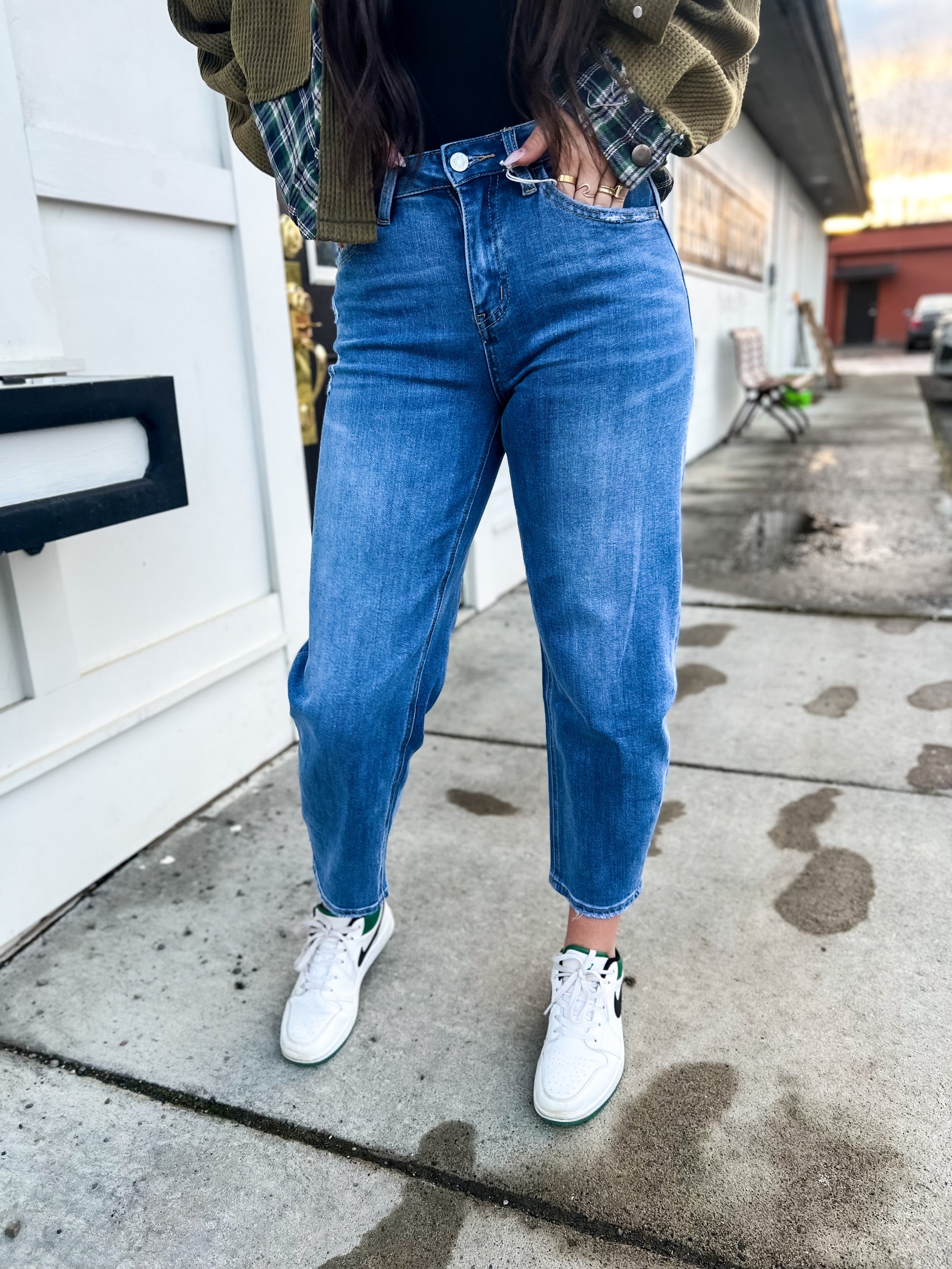 Teagan HR Barrel Leg Denim