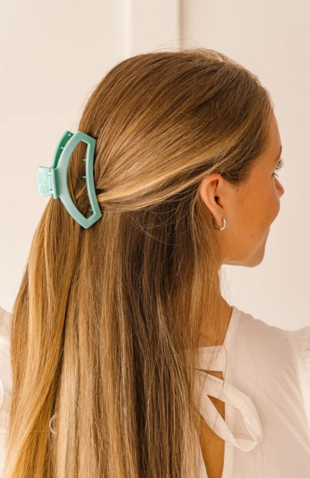 Open Totally Turquoise Medium Claw Hair Clip